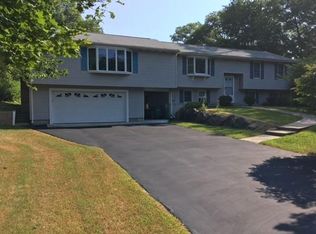 34 Valley View Dr, Attleboro, MA 02703