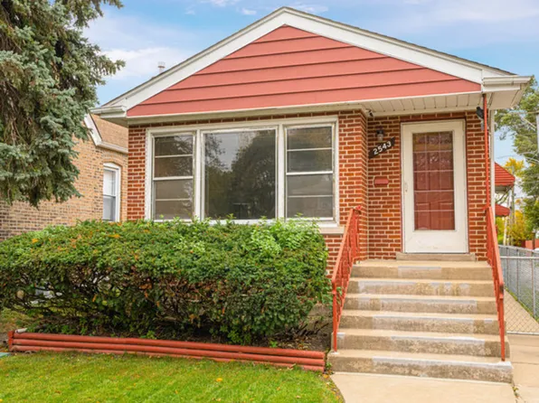 2543 Cochran St, Blue Island, IL 60406
