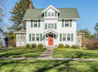 180 Alpine Dr, Rochester, NY 14618