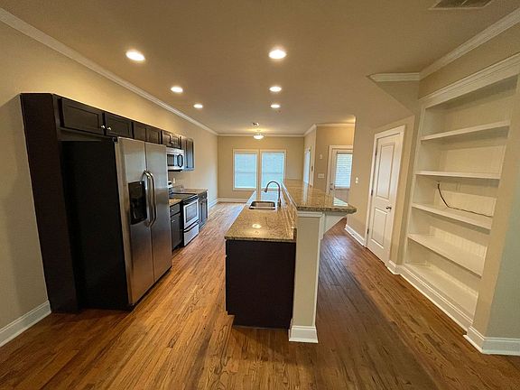 5th image of 125 Hobson Ave Unit 2