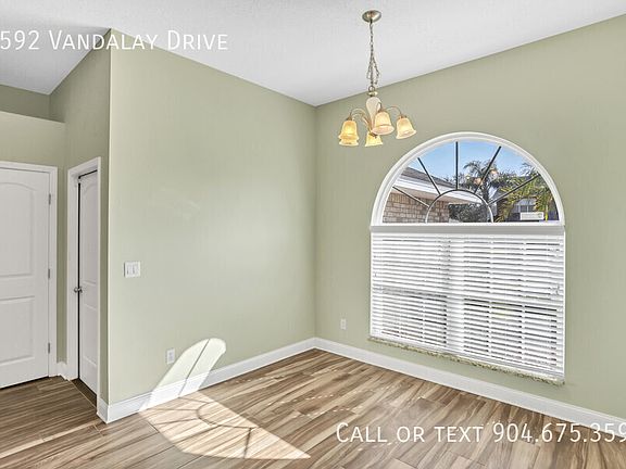 5th image of 7592 Vandalay Dr