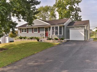 11056 Golf Crest Dr, Saint Louis, MO