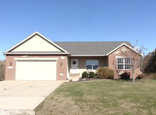 9973 Oak Grove School Rd, Lebanon, IL 62254