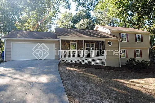 2110 Amber Creek Dr Photo 1