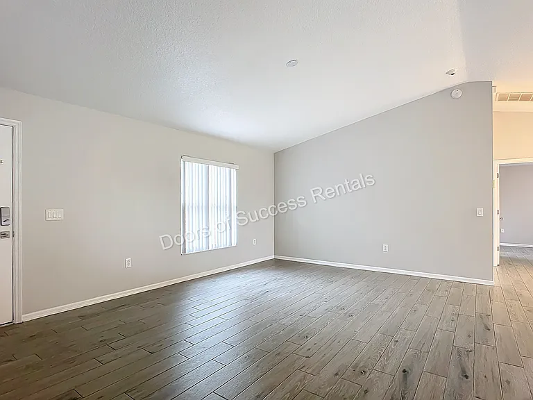 1440 Tune Ave — Photo 7