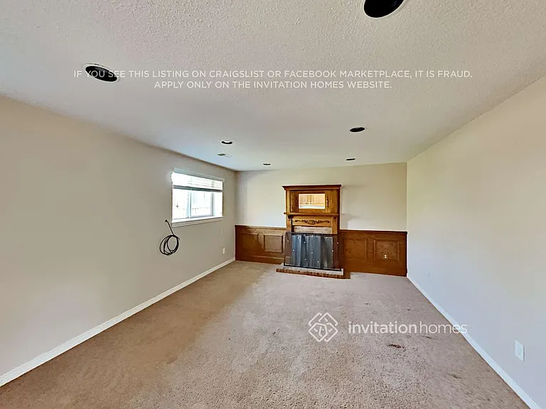 8913 W 92nd Ave — Photo 6