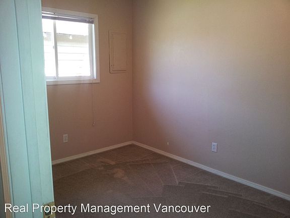 5th image of 736 15th St