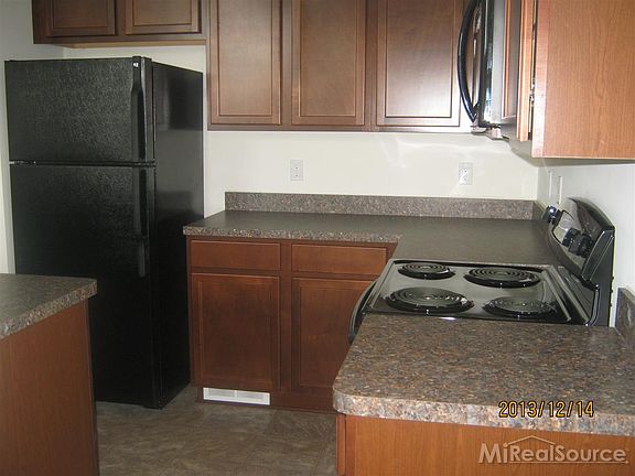 5th image of 27089 Carrington Pl