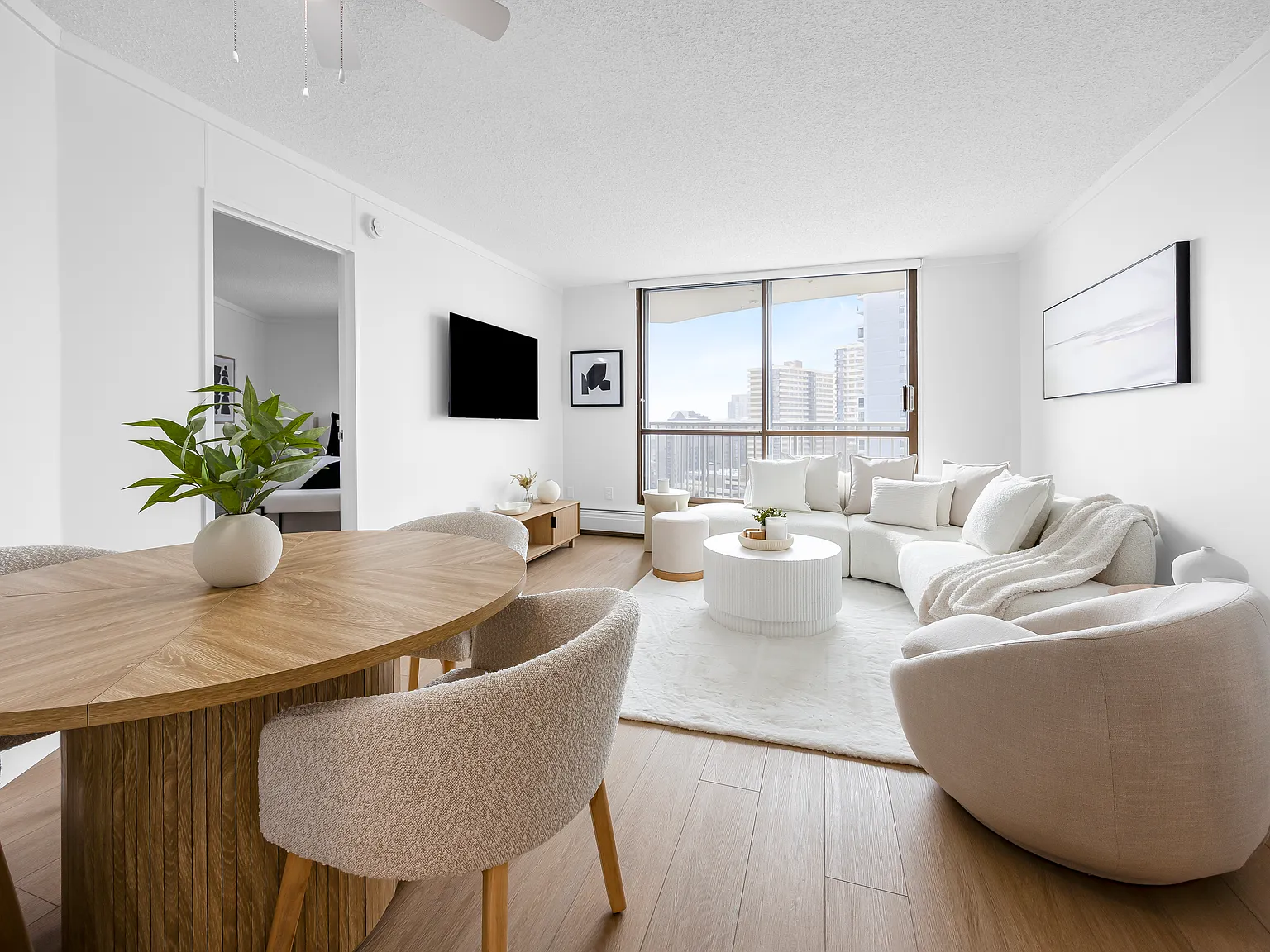 Edmonton House — Photo 4