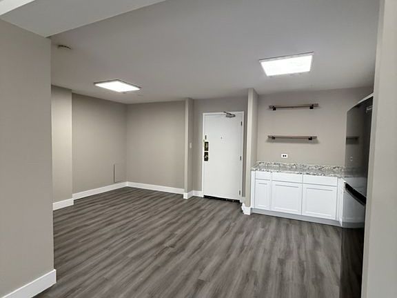 4th image of 1112 Riverside Ave APT 1D