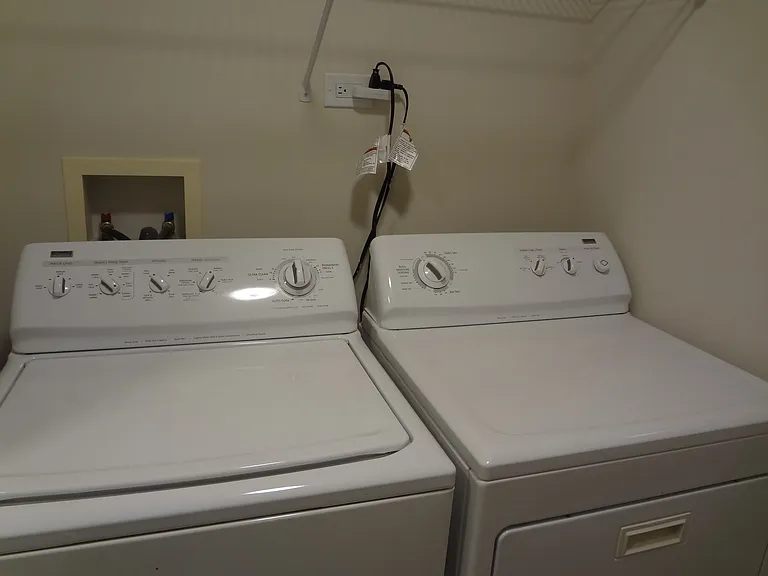974 N Village Dr #2 — Photo 18