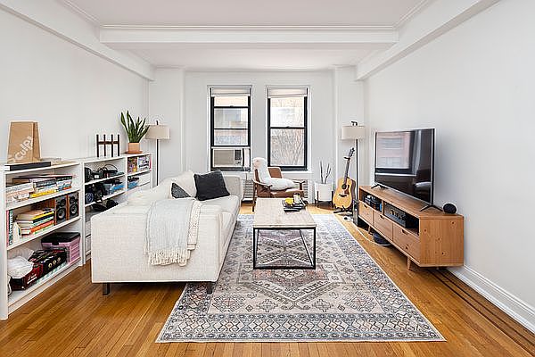 1st image of 7 Park Ave APT 3D