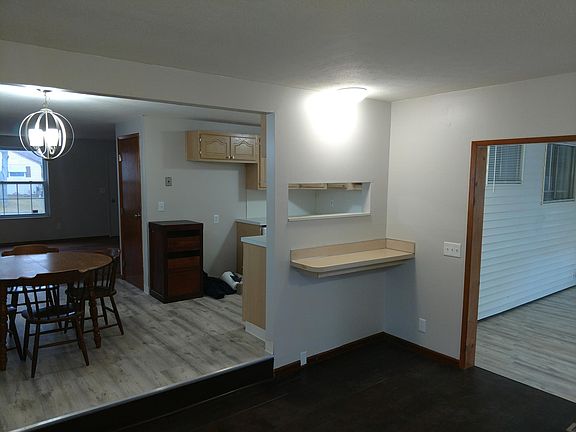 4th image of 1077 Harwood Dr
