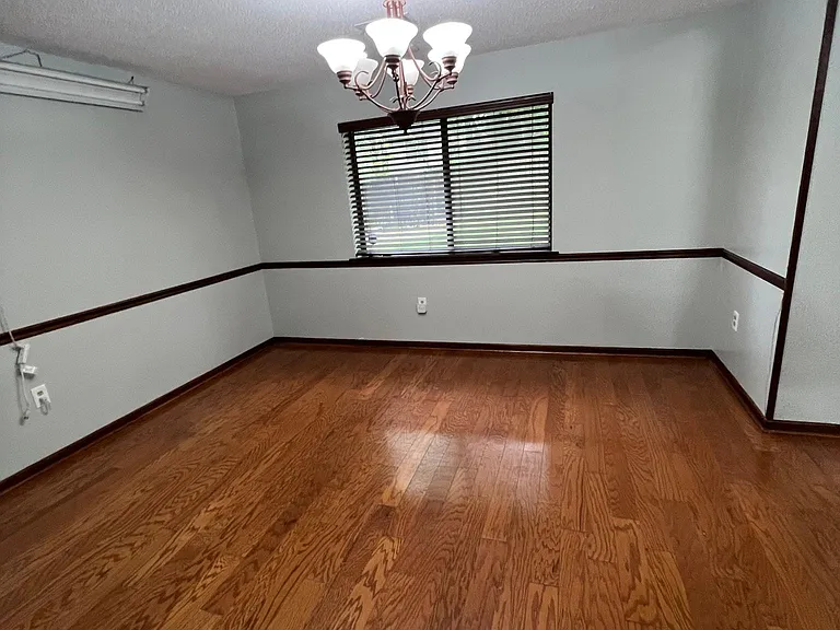12125 Pleasant Tree Dr — Photo 11