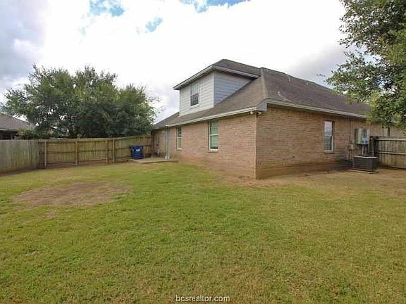 4th image of 3600 Oldenburg Ct
