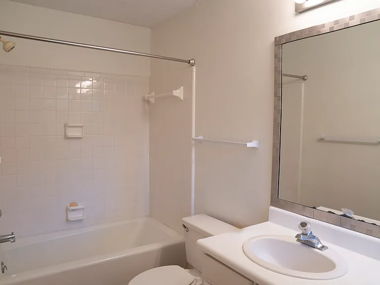 2504 Hermitage Rd — Photo 18