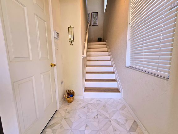 3rd image of 3435 Parkridge Cir #19-203