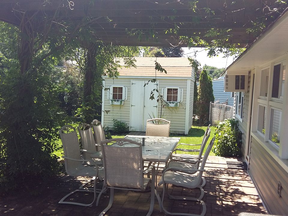 1st image of 120 Winter Ln