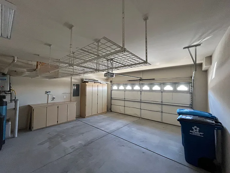 2266 Jada Dr — Photo 3