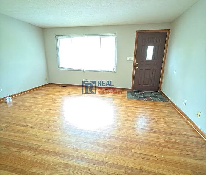 1839 Jason Dr — Photo 2