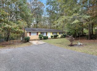 180 Pinehurst Dr, Stockbridge, GA