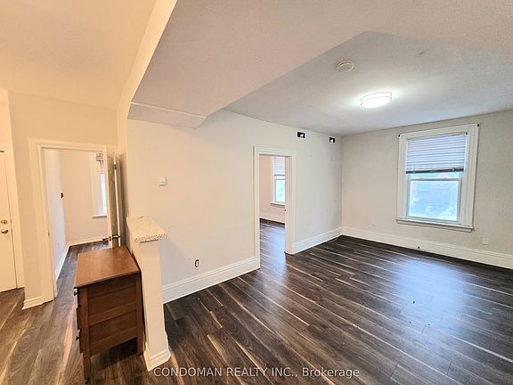 3rd image of 139 1/2 John St S #6