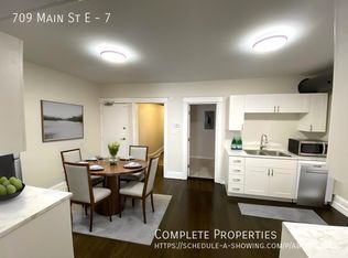 709 Main St E #7, Hamilton, ON L8M1K8