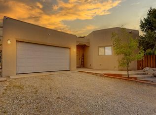 21 Nighthawk Canyon Rd, Placitas, NM 87043