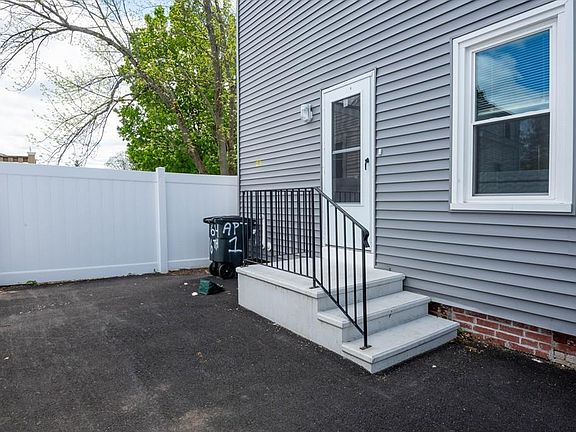 3rd image of 64 6th Ave #1