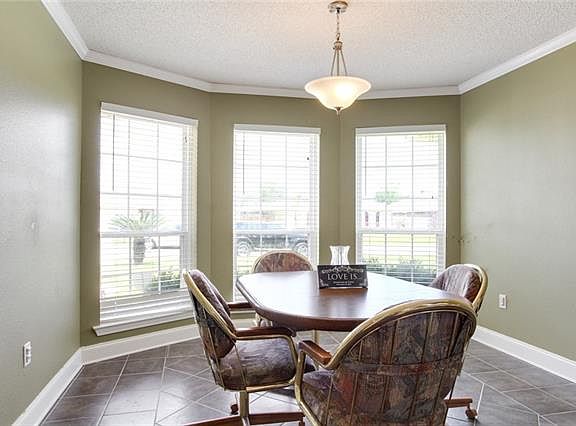 3rd image of 78 Moss Dr