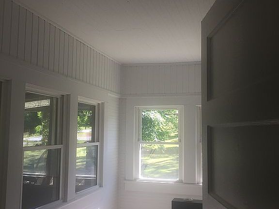 5th image of 3047 Hickory Hwy