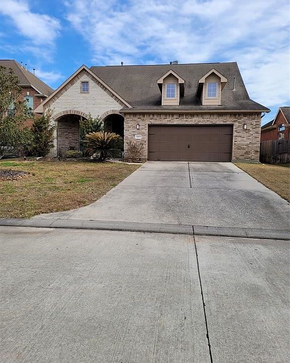 1st image of 21619 Hansom Dr