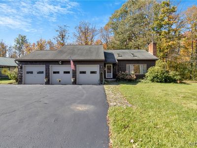 7744 Center Rd, West Falls, NY, 14170
