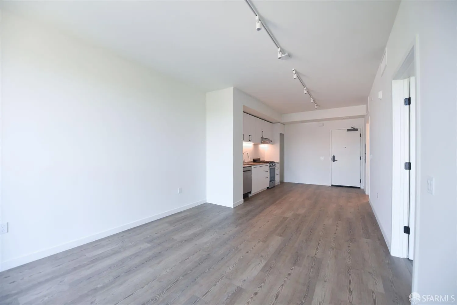 395 6th St #Be1 - Photo 6