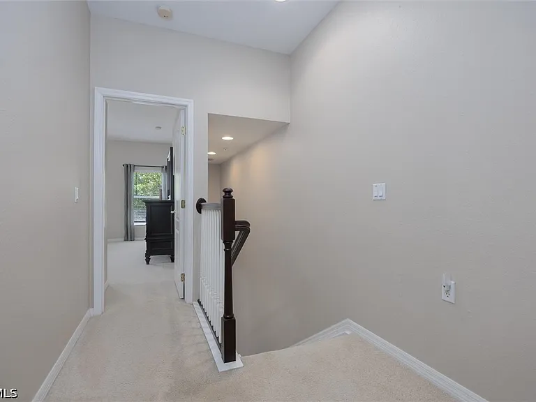3240 Cottonwood Bnd #201 — Photo 15