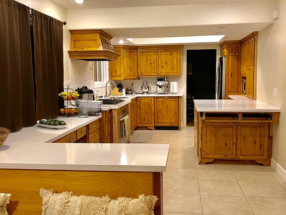 2nd image of 4447 Saint Ives Ct
