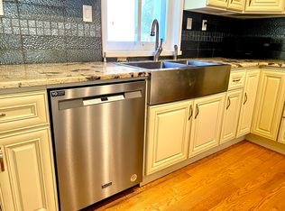 23 Farmcrest Ave, Lexington, MA 02421