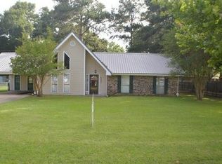6607 Lost Ridge Dr, Pineville, LA 71360