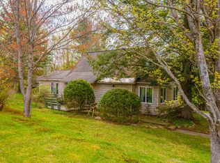 9 4th St, Tupper Lake, NY 12986