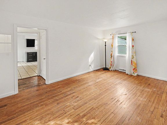 4th image of 533 Hunt Pl