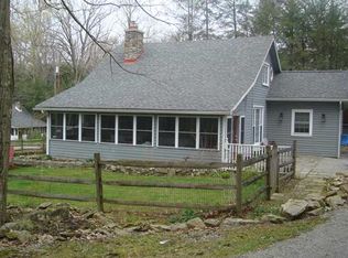 12 Locust Rd, Laughlintown, PA 15655