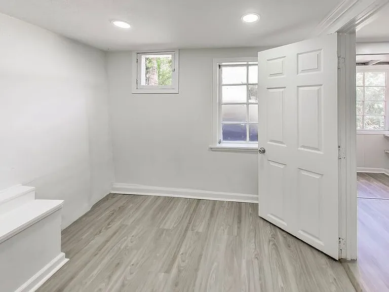 7361 Claremont Ave #3 — Photo 10