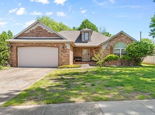 5606 S Dayton Avenue, Springfield, MO 65810