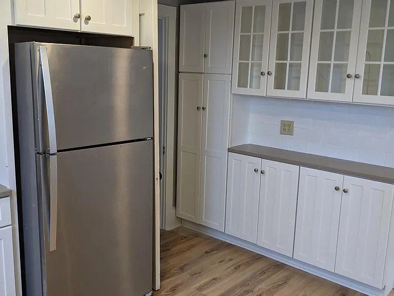 441 Pleasant St #5 — Photo 3