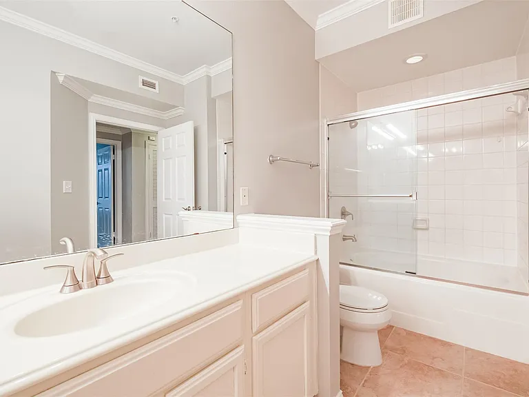 2111 Welch St #B304 — Photo 23