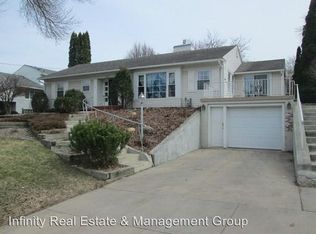 610 14th Ave SW, Rochester, MN 55902