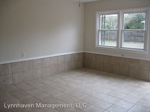 2nd image of 430 Staten St