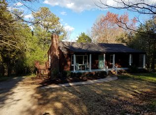 2772 River Rd W, Goochland, VA 23063