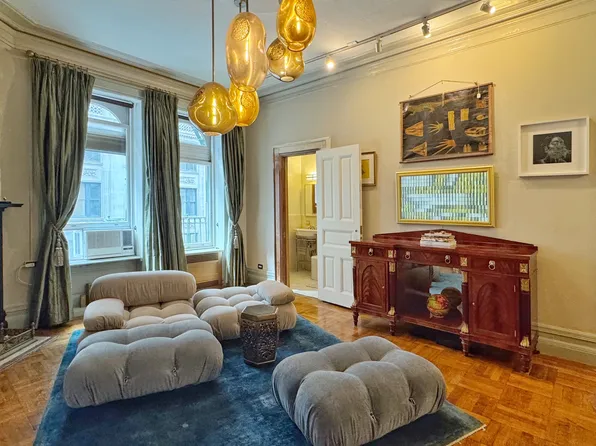 284 5th Avenue image 1 of 12