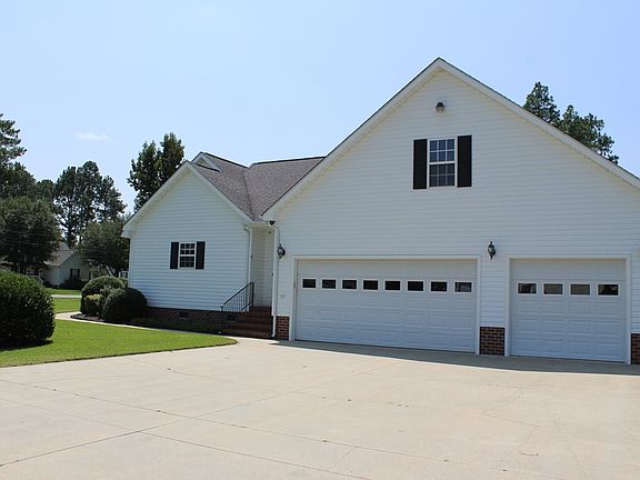 2nd image of 405 Birch Dr